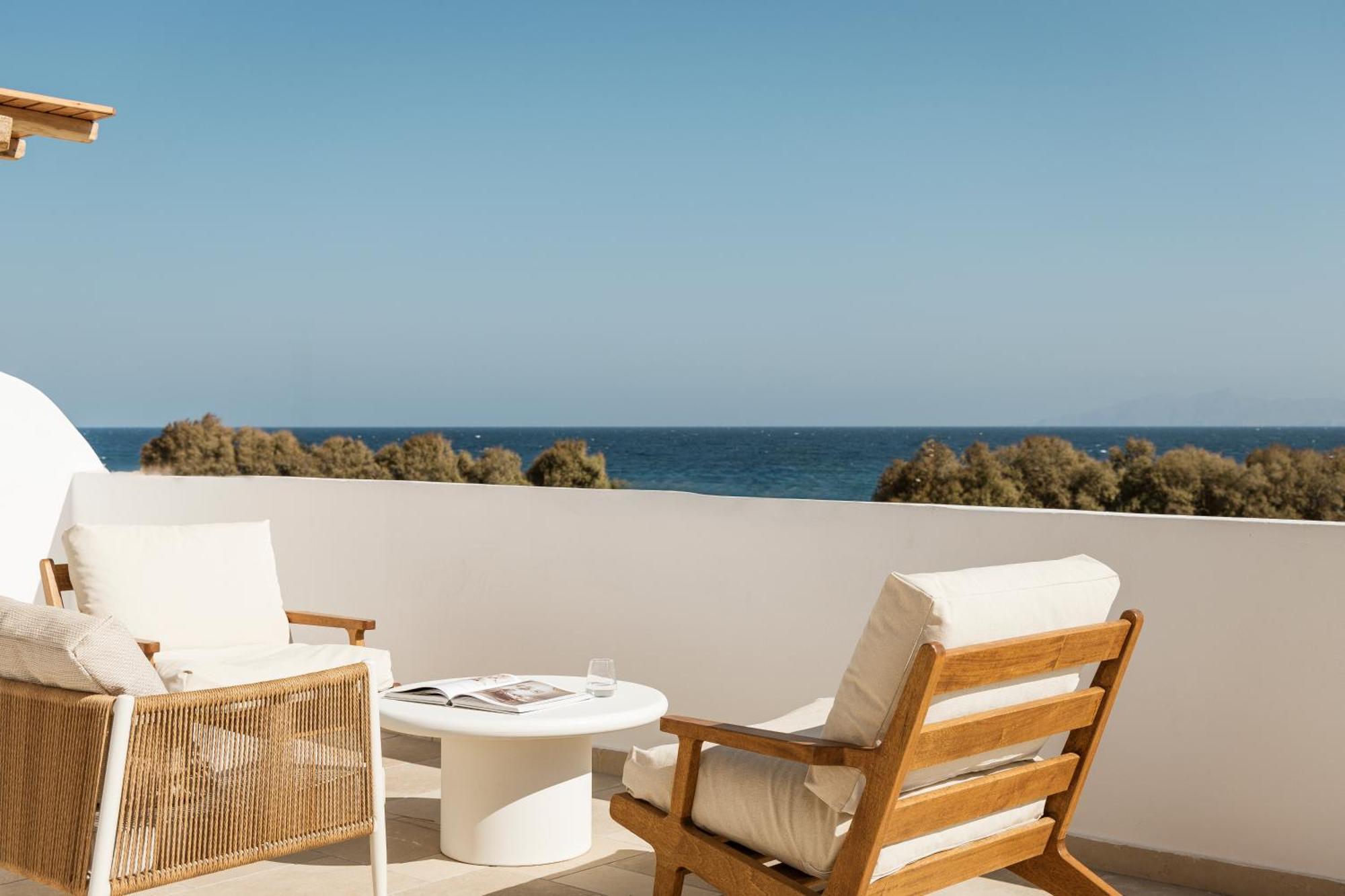 Amaria Beach Resort By Nomee Hospitality Group Agia Paraskevi (Santorini) Exterior foto