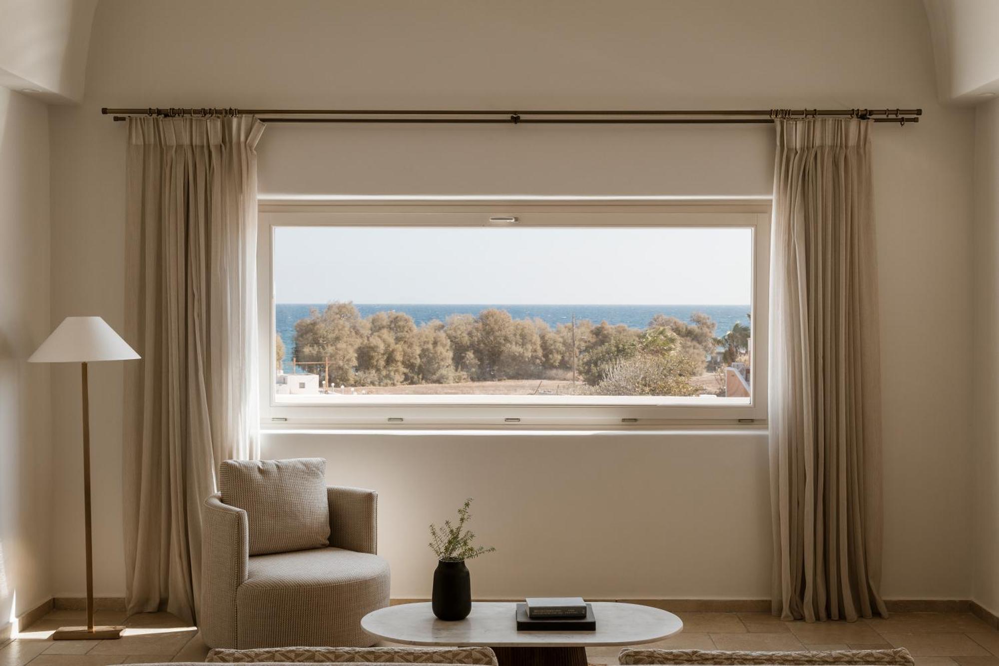 Amaria Beach Resort By Nomee Hospitality Group Agia Paraskevi (Santorini) Exterior foto