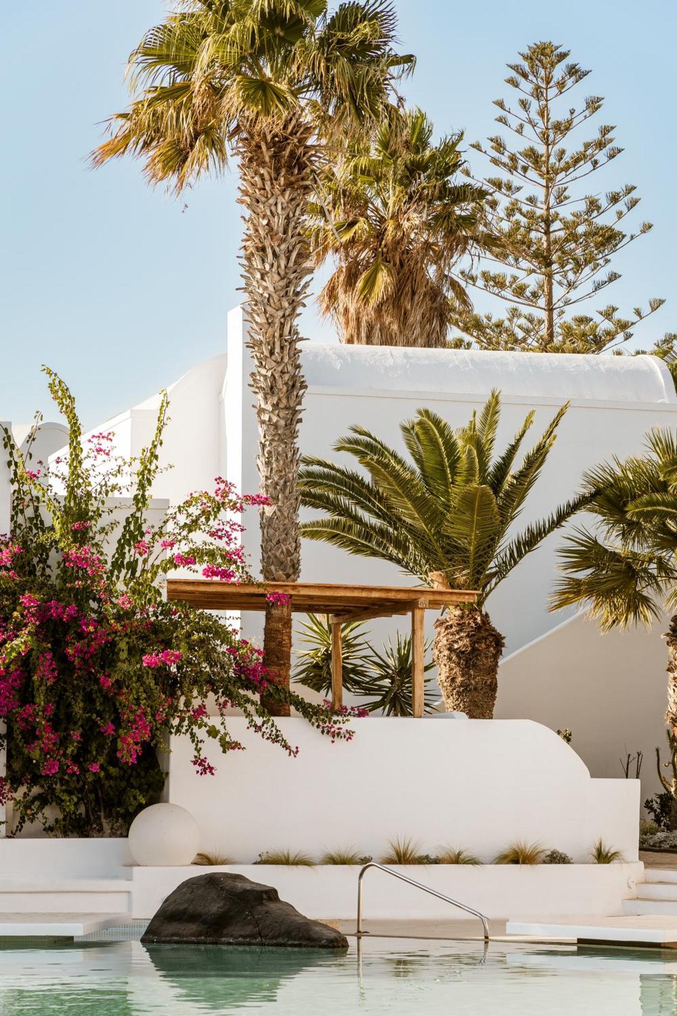 Amaria Beach Resort By Nomee Hospitality Group Agia Paraskevi (Santorini) Exterior foto